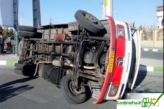 15 مجروح بر اثر واژگونی مینی بوس دانش آموزان
