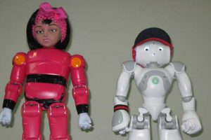 ربات های مینا و نیما در خدمت کودکان مبتلا به اوتیسم